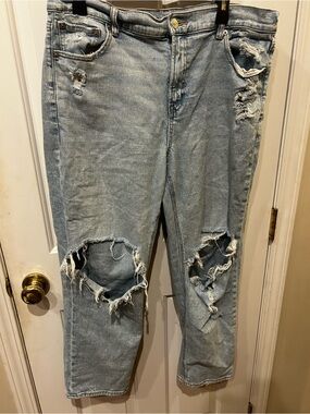 American Eagle distressed Women’s Jeans - Casual Ripped Denim